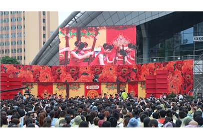 美保環(huán)境富順分公司圓滿完成CCTV-7《鄉(xiāng)約》欄目現(xiàn)場錄制的環(huán)衛(wèi)保潔工作
